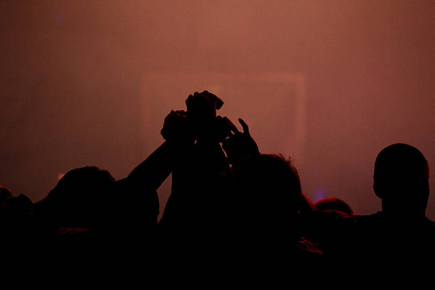 而雷霆则在 而雷霆则在