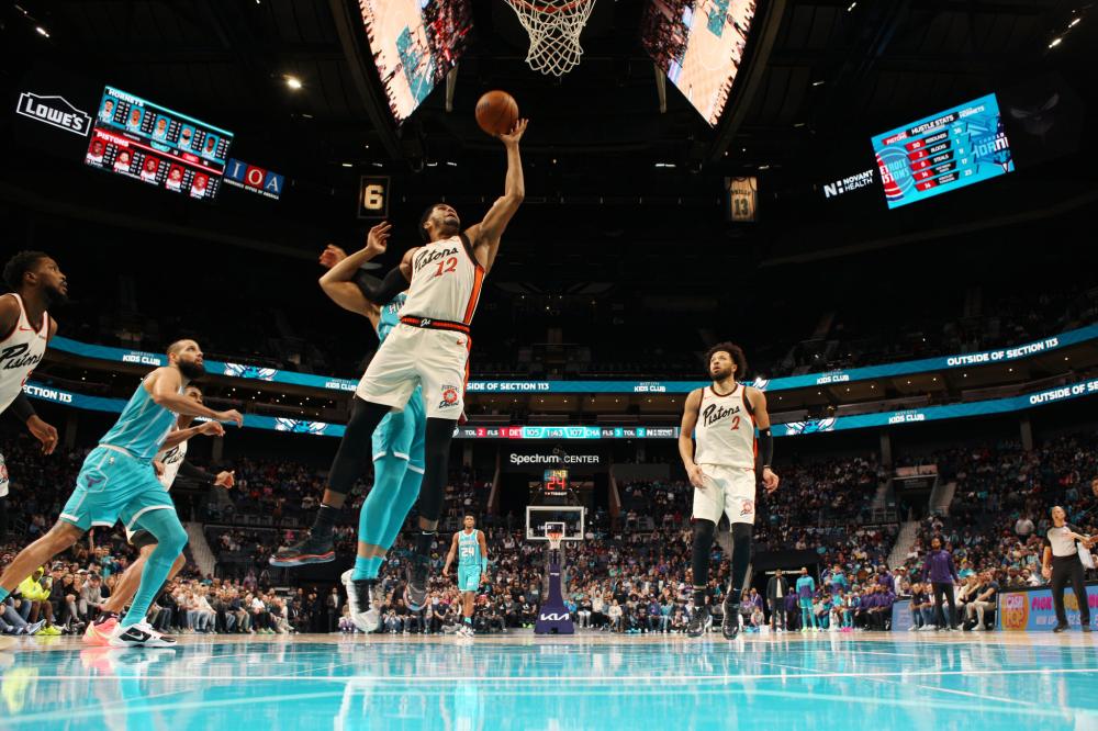 更为年轻球 更为年轻球